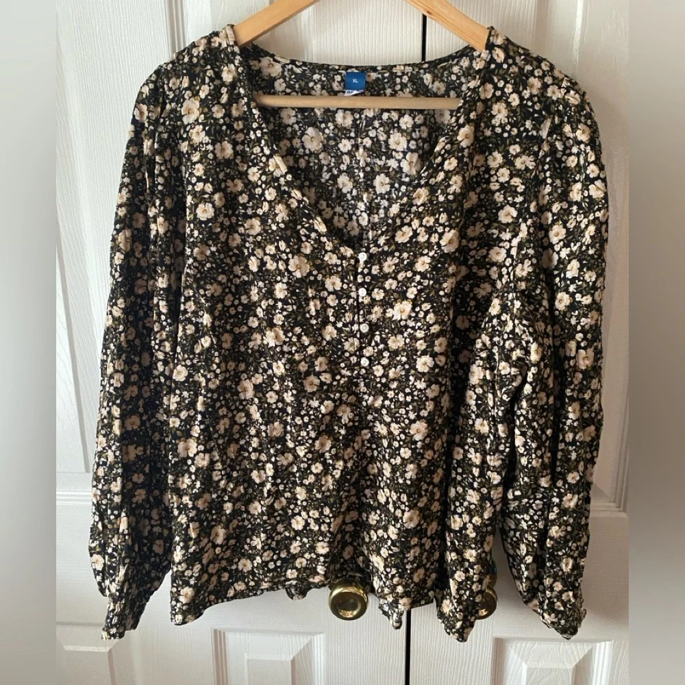OLD NAVY Black Floral‎ V-Neck Puff Sleeve Boho Cottagecore Poet Blouse XL